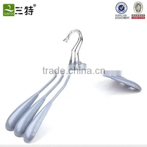 Colorful Wide Shoulder PVC Coat Metal Hangers in Guilin thumbnail-3