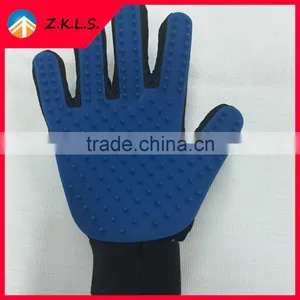New Design Pet Hair Grooming Glove Brush Remover thumbnail-4