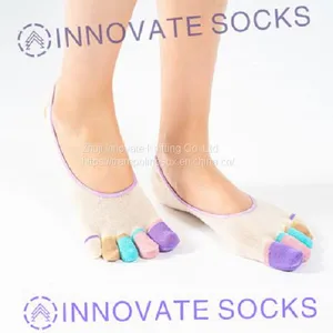 Custom Toe Socks Manufacturer thumbnail-1