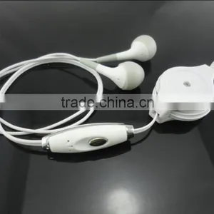 Hot Retractable Earphones for Ipod/iphone thumbnail-1
