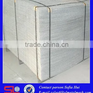 High Quality Galvanized and PVC Coated Welded Wire Mesh Factory thumbnail-4