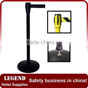 French Retractable Queue Pole Stanchion thumbnail-2