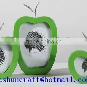 DS3043GRM,L,S Green Resin Apple Photo Frame Wedding Gift Picture Frame thumbnail-1