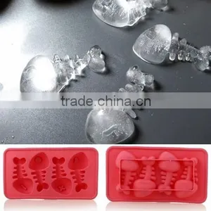 Lovely Diamond Shaped Silicone Ice Mold thumbnail-3