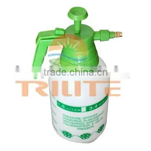 1.5L-2L Pump Spray Bottle thumbnail-1