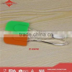 Kitchen Silicone Butter Scraper With Plastic Handle thumbnail-1