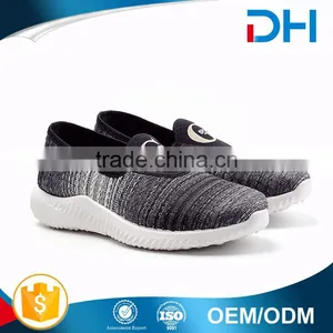 China Wholesale Low Price PVC Outsole Flat Casual Sport Men Shoes $1 Dollar Shoes 2017 thumbnail-1