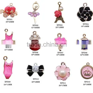 Wholesale High Quality Heart Charms Jewelry Pendant Zinc Alloy DIY Top Fashion Different Designs Girl Charm for Mobile Phone thumbnail-1