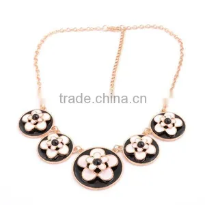 OEM/ODM Manufacture Fashion Beautiful Flower Pendant Chain Necklace 2016 thumbnail-2