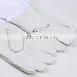 2017 Beekeeping Tools/Sheepskin Materical Bee Gloves/50cm Fencing Protection Honey Bee Glove thumbnail-6