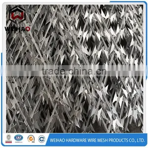 Online Shopping !! Reinforce and Stainless Razor Barbed Wire Used in Farm thumbnail-3