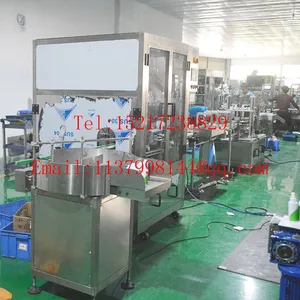 New Design 4 Head Liquid Automatic Filling Machine China Packaging Edible Oil /Shampoo/Liquid /Detergent Filling Machine thumbnail-5
