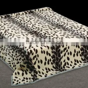 Polyester Blanket thumbnail-1