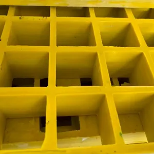 Composite Polyester Fiberglass Pedestrian Decking GRP Pultruded FRP Gratings thumbnail-3