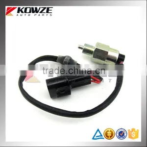 Freewheel Clutch Switch For Mitsubishi Pajero Pinin Montero IO H66 H67 H77 MR410726 thumbnail-1