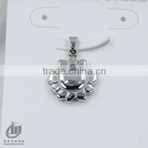 Boxing Glove Pendant thumbnail-1