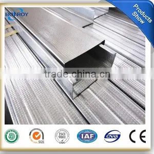Metal Stud thumbnail-1