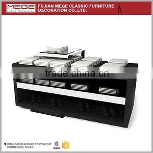 Large Display Cabinet For Clothing Advertising Promotional Display thumbnail-1