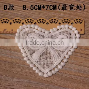 Embroidered Cotton Heart Shaped Lace Collar thumbnail-1