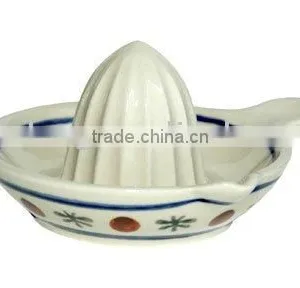 Ceramic Lemon Squeezer thumbnail-1