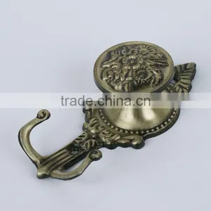 European Styl Metallic Curtain Hook thumbnail-1