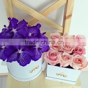 Luxury Empty Cardboard Flower White Gift Box With Handle thumbnail-2