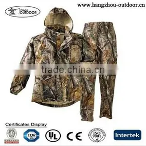 New Waterproof and Windproof Camo Hunting Suit thumbnail-1