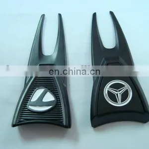 Car Logo Divot Tool thumbnail-1