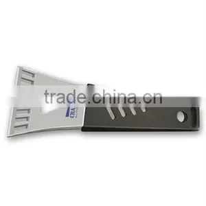 The Gripper Ice Scraper thumbnail-1