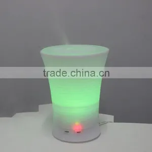 Plastic Decorative Altrosonic Spray Aromatic Cool Mist Diffuser With Candle Light thumbnail-4