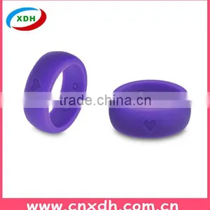 2016 Custom Eco-friendly Silicone Wedding Ring thumbnail-1