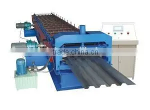 750 Color Steel Roll Forming Machine thumbnail-5