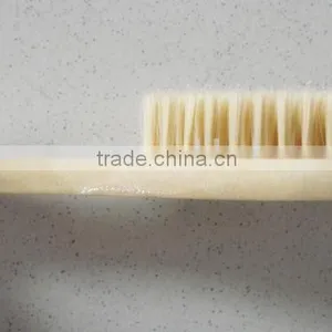 Wooden Handle Pet Body Cleaning Grooming Brush thumbnail-5