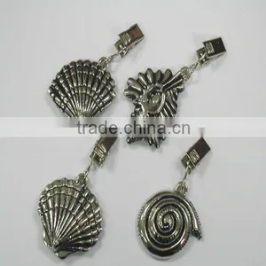 Metal Table Cloth Weight Set thumbnail-1