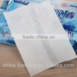 Soft and Cool Lens Cleaning Wet Wipe thumbnail-2