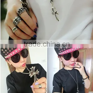 Fashion Jewellery Scout Flowers Alphabetic Symbol Ring thumbnail-1