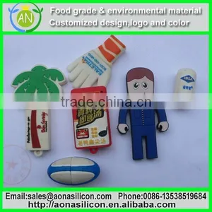 China Factory Silicone Charm Football Keychain thumbnail-1