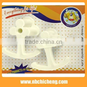 Cute Plastic Wall Hook Single Pack Suction Cup Hook thumbnail-1