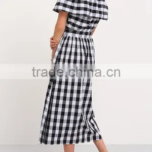 Woman Black and White Plaid Off The Shoulder Short Sleeve Summer Casual Dress thumbnail-4