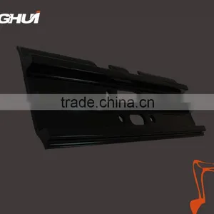 Excavator Undercarriage Parts SK200 SK210 SK220 Spare Parts Track Shoe Assembly Track Group thumbnail-2