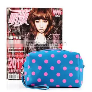 Yiwu Factory Made Nylon Cosmetic Pouch Bag With Handle thumbnail-5