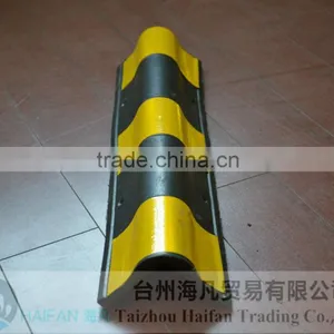 High Strength Round Corner Guard With Yellow Stripe/ Rubber Column Protector/reflective Wall Corner Guard for Parking thumbnail-3