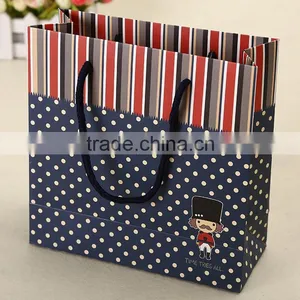 Fashionable Cartoon Paper Gift Bag Package thumbnail-1