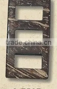 Coconut Shell Buckle thumbnail-1