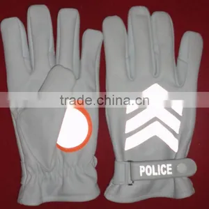 Reflective Traffic Gloves thumbnail-4