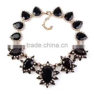 Fashion People Big Water Drop Resin Gems Chunky Coral Necklace thumbnail-4