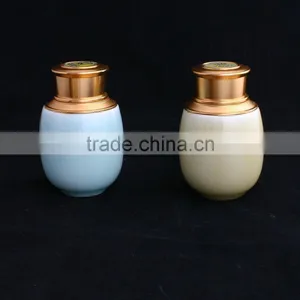 Aesthetic Celadon Ceramic Tea Canister thumbnail-1