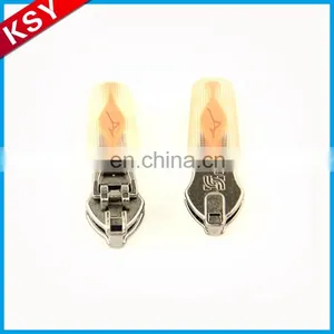 Custom Metal Rubber Zipper Slider/Puller thumbnail-5