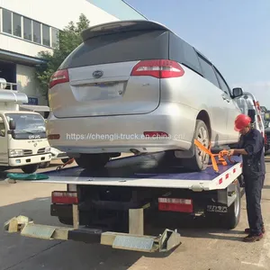 Dongfeng 4x2 4x4 Flatbed Wrecker Road Towing Truck 4ton 5ton for Sale thumbnail-3