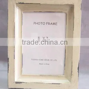 Antique Design PF1002 Wooden Photo Frame thumbnail-1